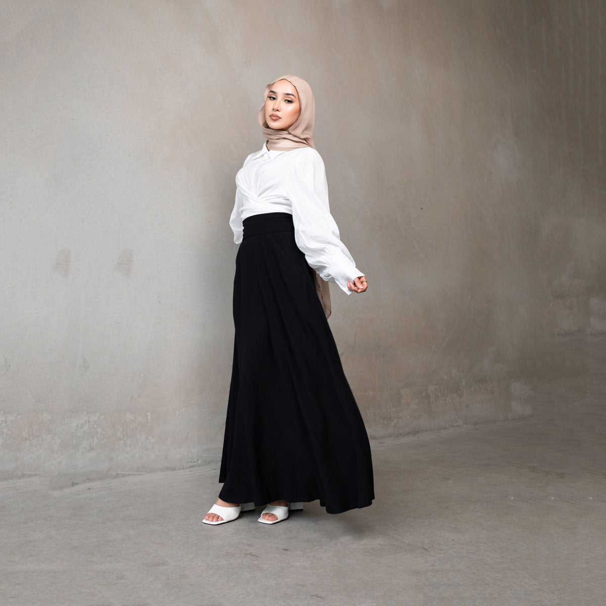 Wendy Linen Black Skirt